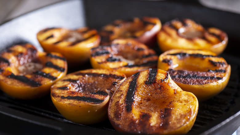 Grilled fruit in pan