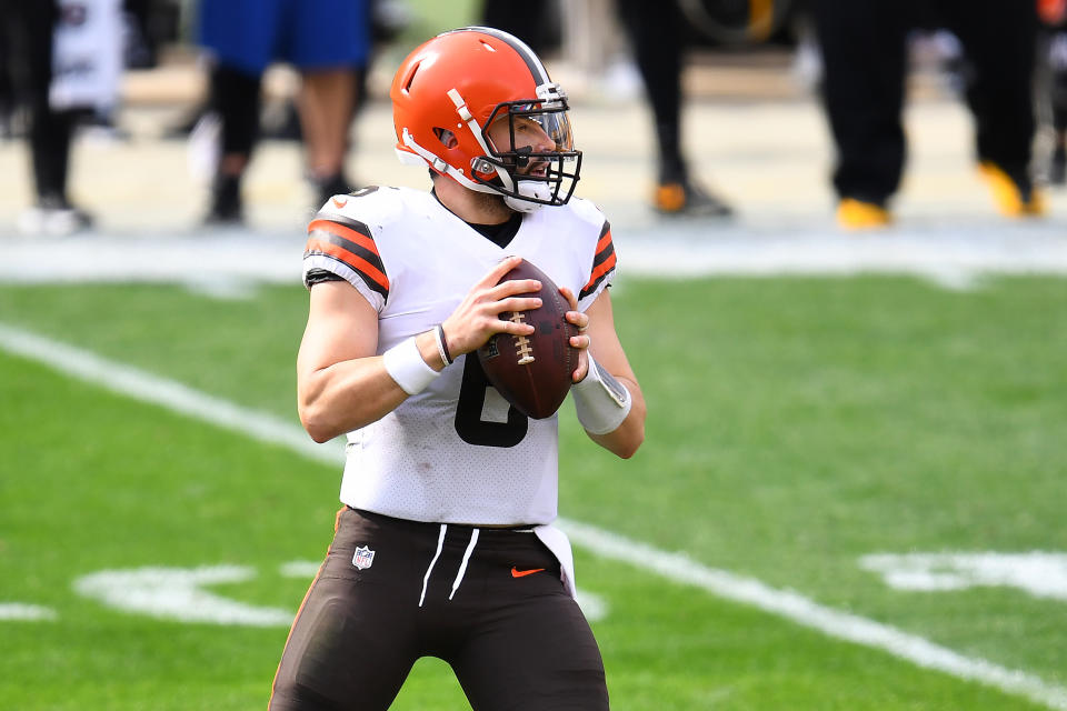 Baker Mayfield looks to pass against the Steelers.