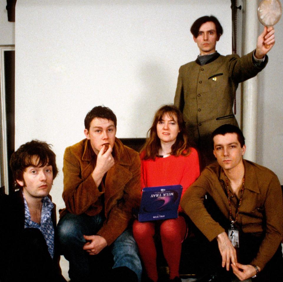 Pulp in the 1990s (L-R: Jarvis Cocker, Nick Banks, Candida Doyle, Russell Senior, Steve Mackey)