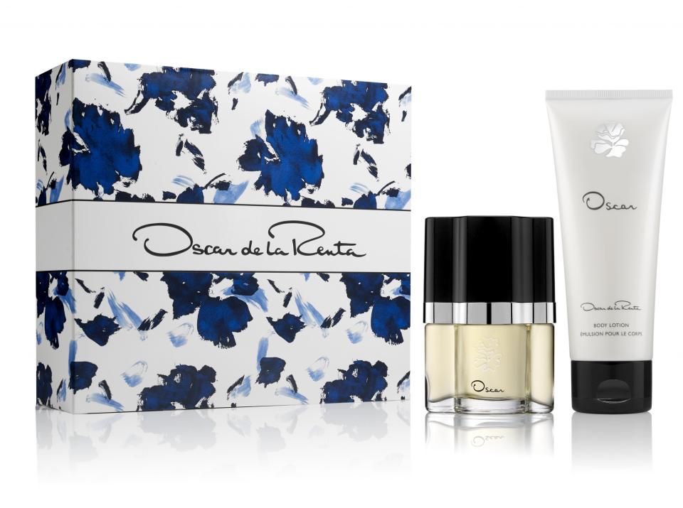 <p>Encased in dreamy floral packaging, this Oscar de la Renta set oozes luxury – but it’s still affordable. </p>