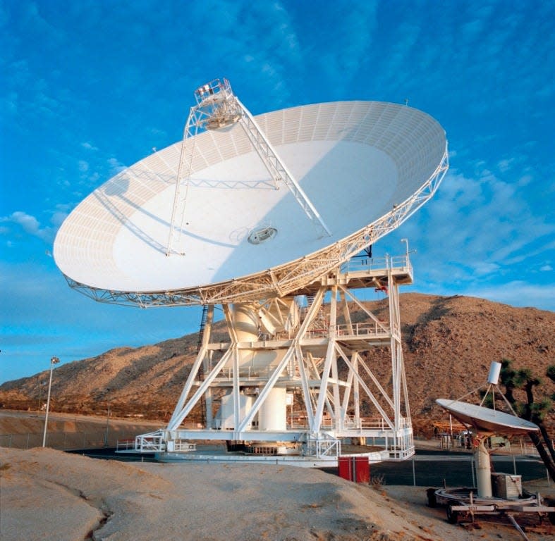 Forbes recently featured the Lewis Center's Goldstone Apple Valley Radio Telescope (GAVRT) program, which is scheduled to monitor the upcoming solar eclipse on Monday, April 8, 2024.