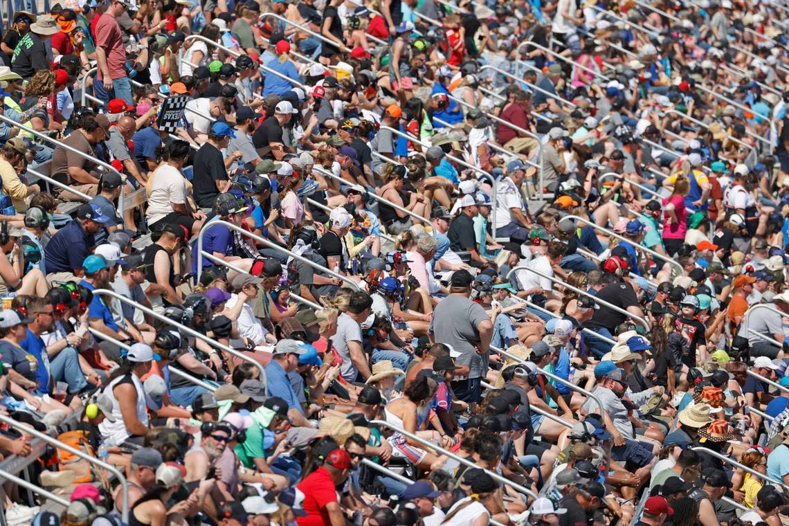 Race fans filled the stands down the front straight during the Auto Trader Echo Park 400 at Texas Motor Speedway in Fort Worth, Texas, April 14, 2024. Kyle Larson won stage 1. (Special to the Star-Telegram/Bob Booth) Bob Booth/(Special to the Star-Telegram)