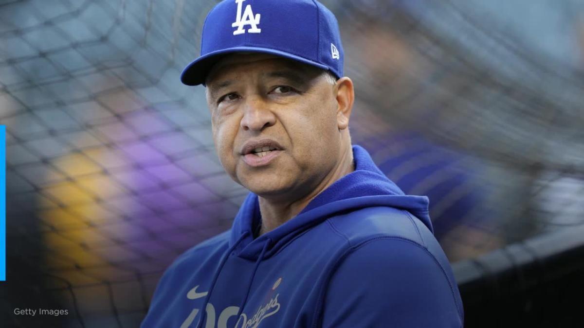 Dave Roberts raises the bar in Dodgers search for new manager