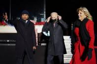 <p>Joe et Jill Biden à Washington à la cérémonie d'illumination du sapin de Noël.</p>