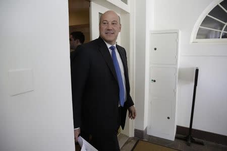 FILE PHOTO: Director of the White House National Economic Council Gary Cohn arrives at the White House in Washington, U.S., June 1, 2017. REUTERS/Joshua Roberts