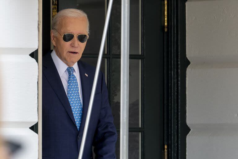 El presidente Joe Biden, camino al Marine One en la Casa Blanca. (AP Photo/Andrew Harnik)