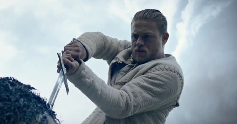 Saiu também durante o evento o trailer de 'Rei Arthur: A Lenda da Espada’, nova versão do mito britânico, repleto de efeitos especiais e direção de Guy Ritchie: http://bit.ly/2aq4rj8