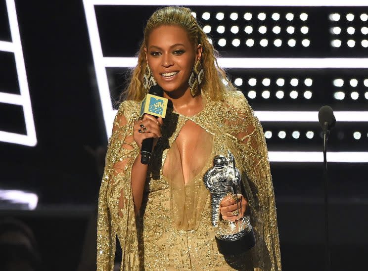 Beyonce steals show at MTV VMAs