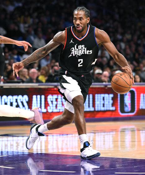 Los Angeles, California November 1, 2023-Clippers Kawhi Leonard dribbles the ball.