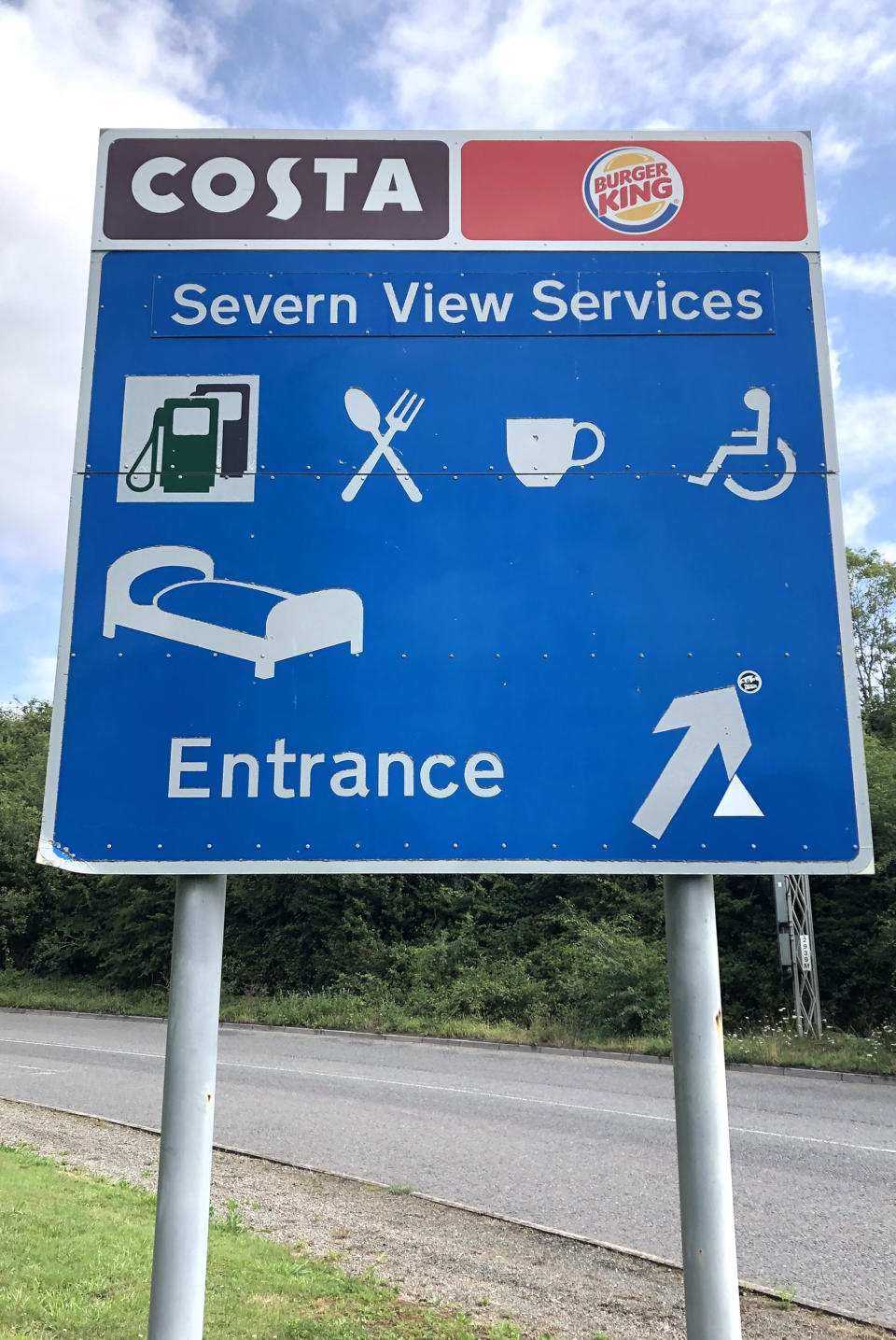 Road sign showing Severn View services. Severn View services on the M48 has been ranked the least popular in England in a survey by watchdog Transport Focus.