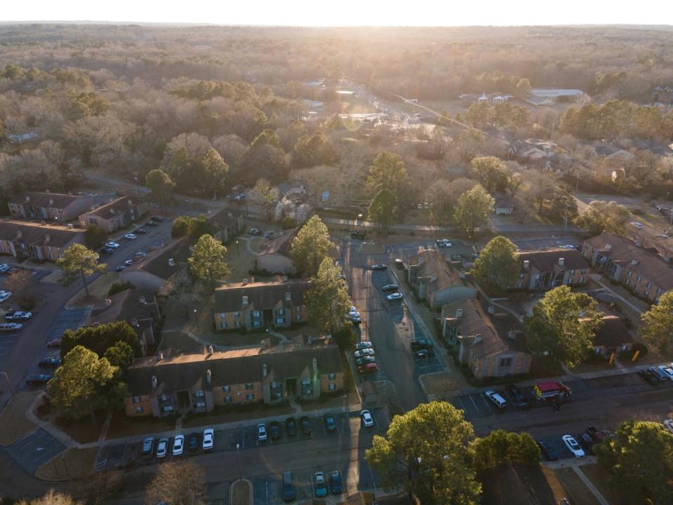 <div class="inline-image__caption"><p>Apartment complexes and neighborhoods in the southern part of the capital city in Jackson, Mississippi.</p></div> <div class="inline-image__credit">Rory Doyle/Reuters</div>