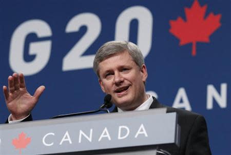 Canadian Prime Minister Stephen Harper speaks at his closing news conference at the G20 Summit in Toronto June 27, 2010. REUTERS/Chris Wattie