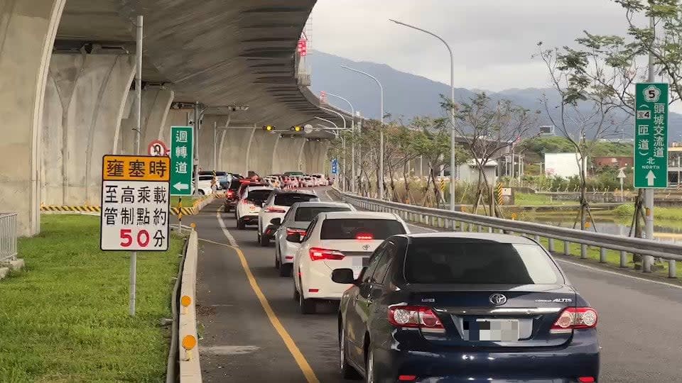 初四北上車潮湧現！國5宜蘭到頭城「紫爆」 雪隧回堵6公里