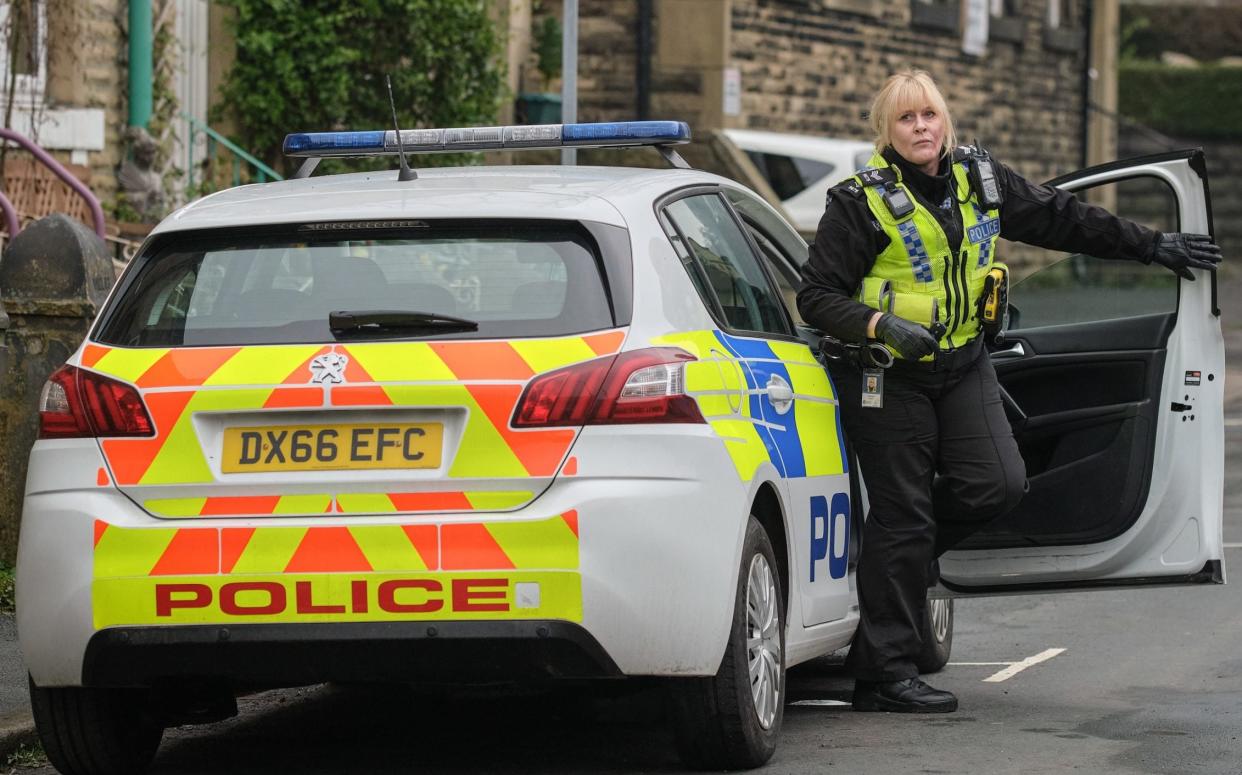 The Happy Valley finale was lauded by critics who noted the "electrifying" writing of Sally Wainwright, as well as Sarah Lancashire's performance as West Yorkshire Sergeant Catherine Cawood - BBC