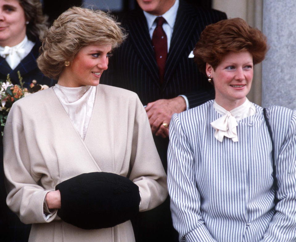 WEST HEATH, UNITED KINGDOM - NOVEMBER 12:  Princess Diana With Her Older Sister Lady Sarah Mccorquodale  On A Visit To Their Old School, West Heath School In Kent.  (Photo by Tim Graham/Getty Images)