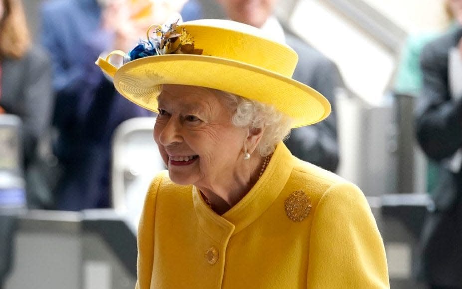 The Queen's 70-year reign will be marked by famous British faces of stage and screen with a special open-topped bus parade - Andrew Matthews/PA Pool