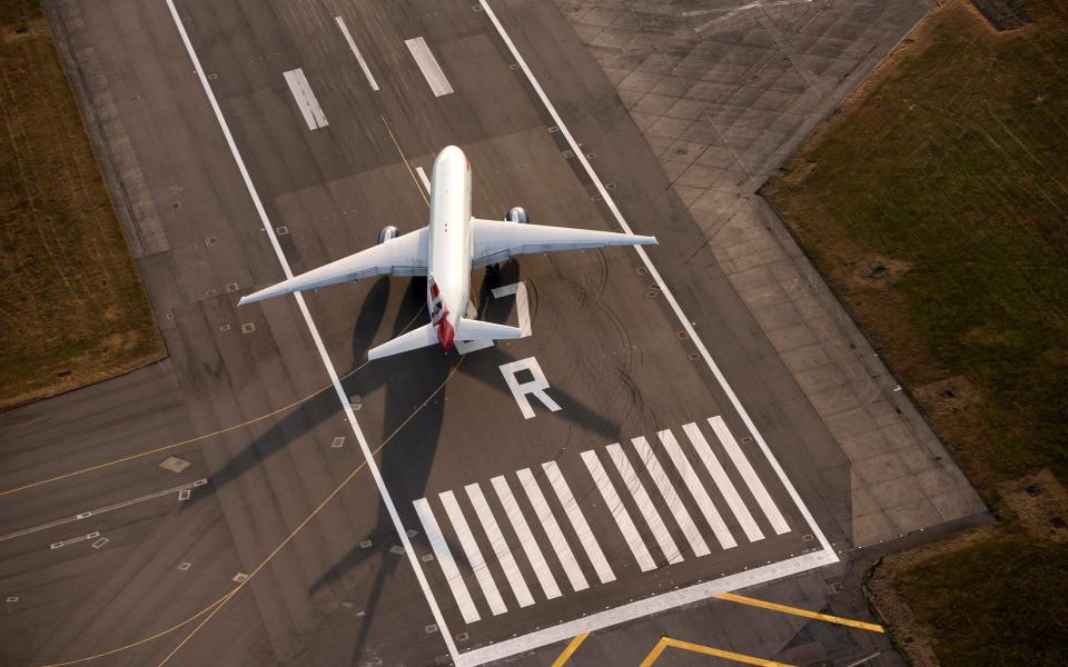 Andrew Cooke was responsible for keeping vermin and birds off the runway at Heathrow - Â© 2015 Bloomberg Finance LP