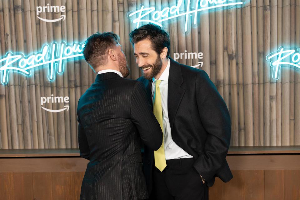 Jake Gyllenhaal revela que Conor McGregor lo 'golpeó' en la cara