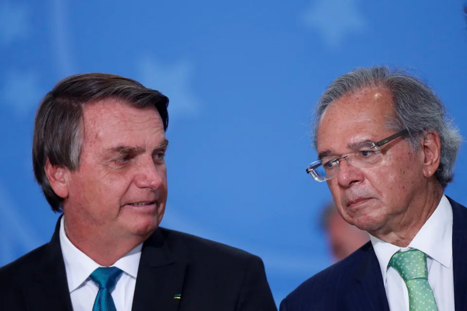 Jair Bolsonaro ao lado de Paulo Guedes (Foto: Adriano Machado / Reuters)