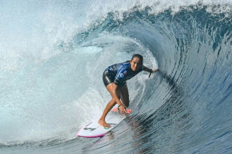 La surfeuse Vahine Fierro est devenue la première Française de l'histoire à remporter le Tahiti Pro sur la redoutable vague de Teahupo'o le 29 mai 2024 à Tahiti (Polynésie française) (JEROME BROUILLET)