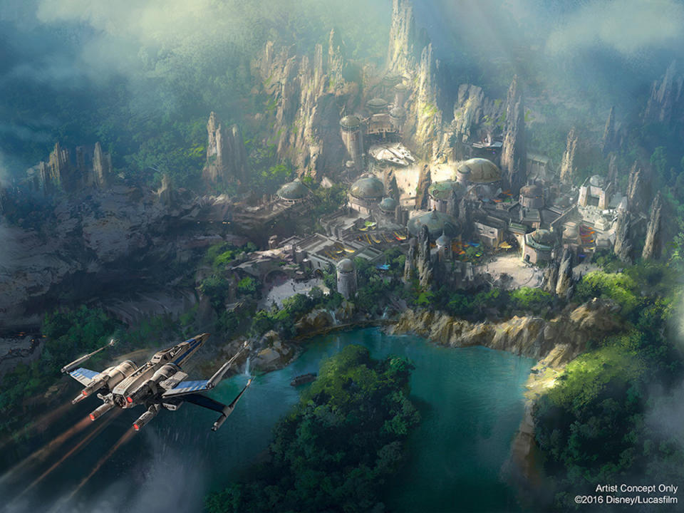 Soaring Over ‘Star Wars’ Land