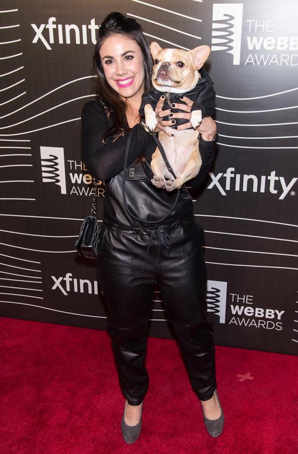 Dogs steal the show at the 2016 Webby Awards