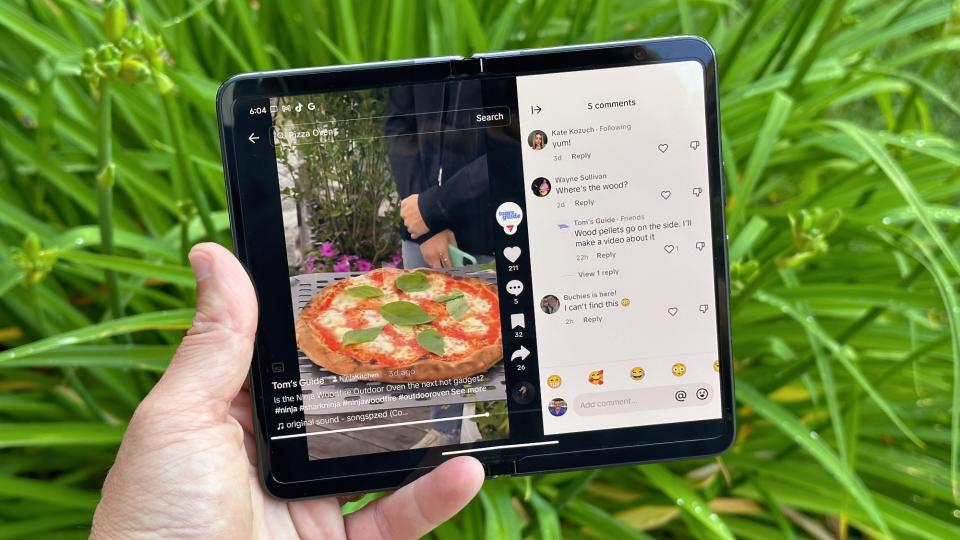 Google Pixel Fold TikTok app