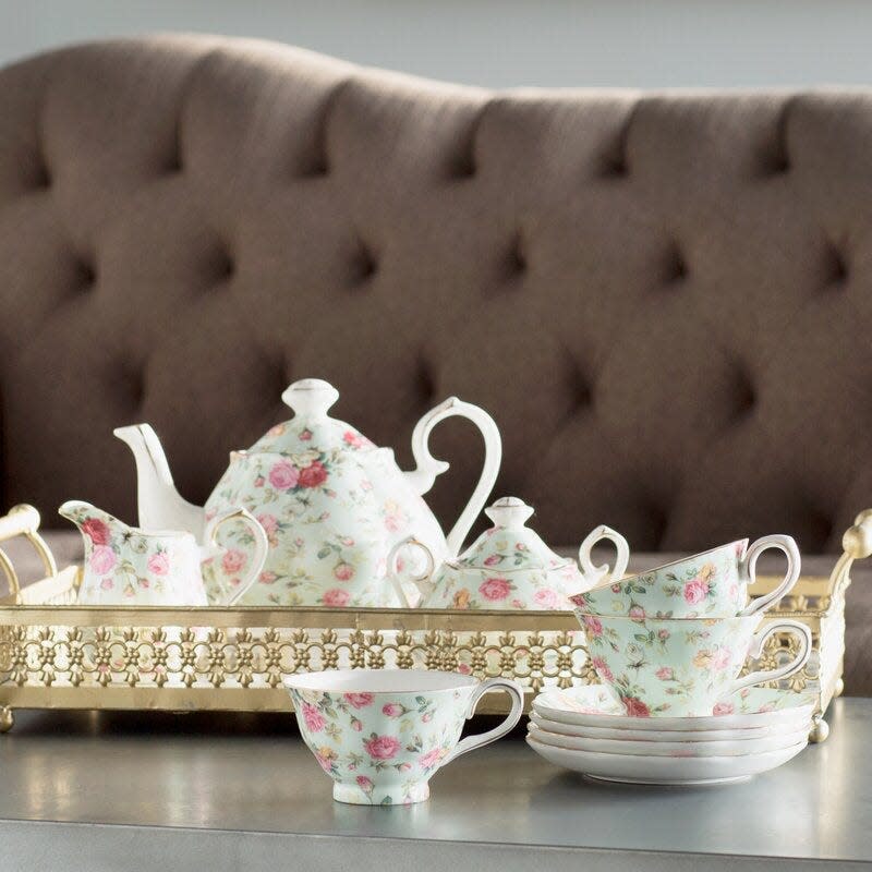 Porcelain Tea Set