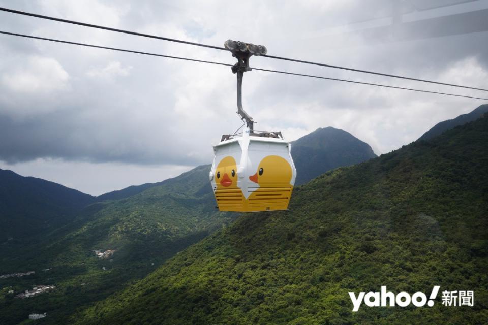 由纜車變裝而成的「飛天橡皮鴨」