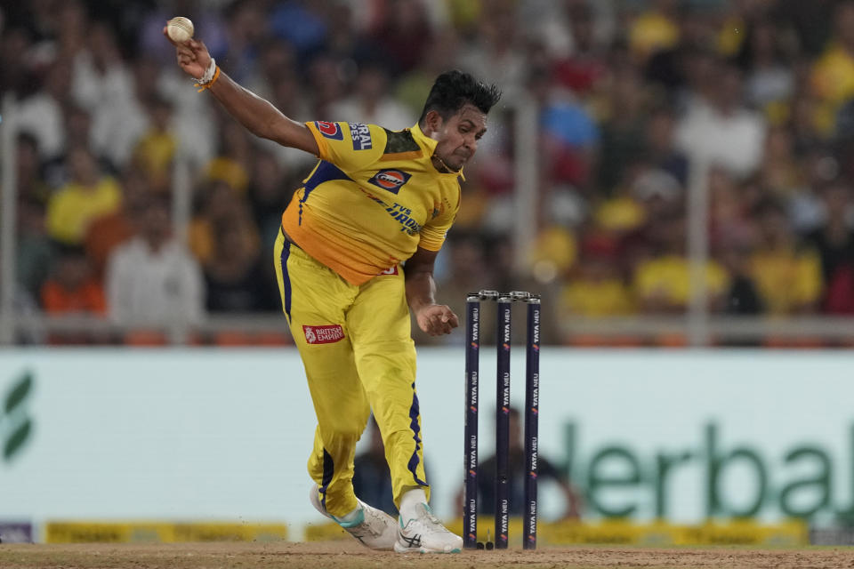 Chennai Super Kings' Matheesha Pathirana bowls a delivery during the Indian Premier League final cricket match between Chennai Super Kings and Gujarat Titans in Ahmedabad, India, Monday, May 29, 2023. (AP Photo/Ajit Solanki)