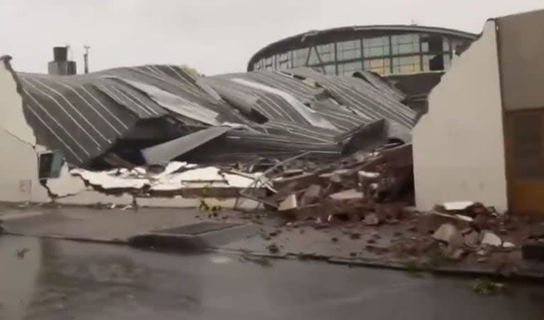 Destrozos que dejó el temporal en Bahía Blanca