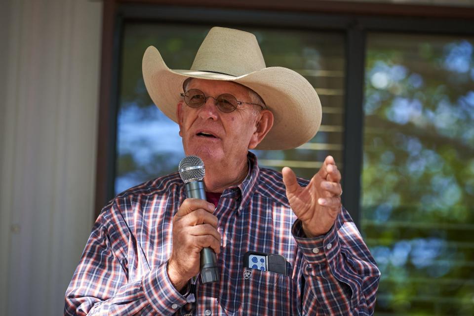 Ed Curry, of Curry Farms, delivers the opening speech during the 25th International Pepper Conference at Curry Farms in Pearce, Arizona on Tuesday, Sept. 27, 2022.