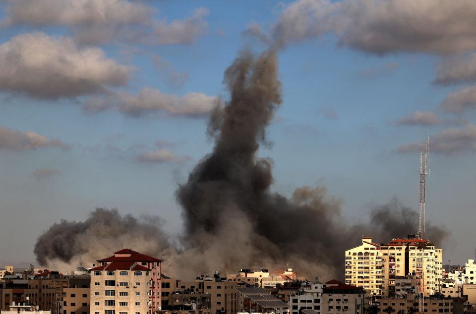 Israeli air strikes hammered the Gaza Strip (Getty Images/MOHAMMED ABED)