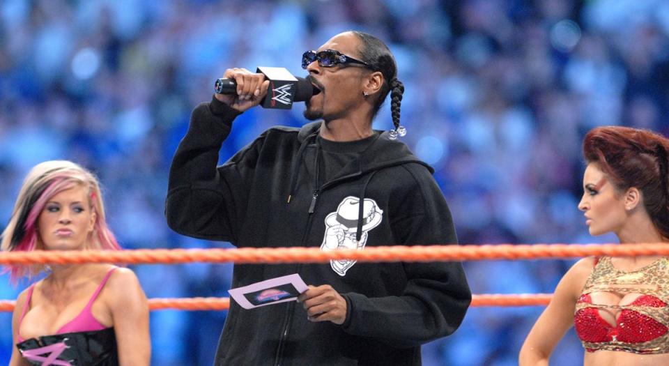 wwe, snoop dogg, wrestlemania, santino marella