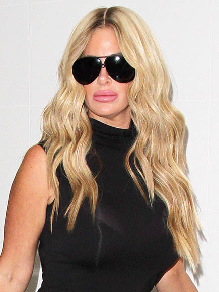 Kim Zolciak Shows Off Body After Getting Tummy Tuck Scar Removed