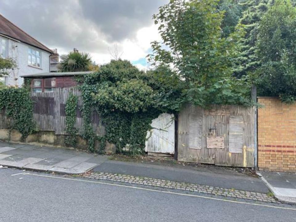 A plot in Hanwell with permission for an office or workshop (Phillip Arnold Auctions)