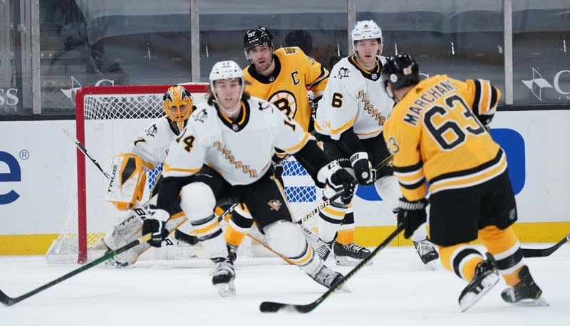 NHL: Pittsburgh Penguins at Boston Bruins