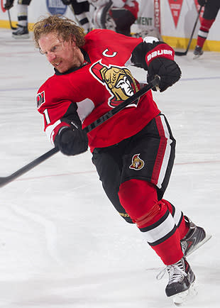 Daniel Alfredsson leaves Senators to sign 1-year deal with Red