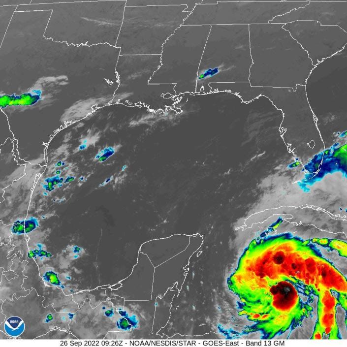 تصاویر ماهواره ای مادون قرمز از طوفان ایان تا ساعت 5 صبح دوشنبه.