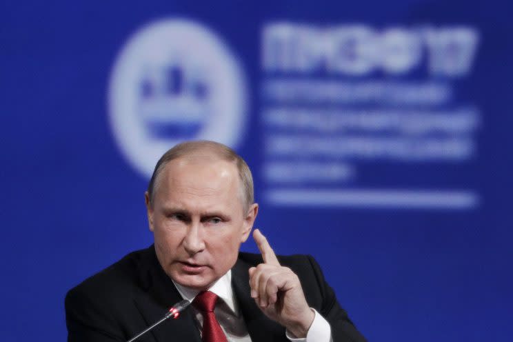 Wladimir Putin nimmt es mit der Wahrheit offenbar nicht so genau. (Bild AP Photo)