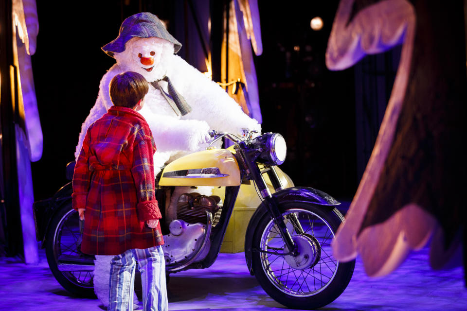 LONDON, ENGLAND - DECEMBER 08:  Performers on stage during a performance of 'The Snowman' at The Peacock Theatre on December 8, 2016 in London, United Kingdom. The Birmingham Repertory Theatre's dance version of Raymond Briggs's The Snowman is in its 19th Year at The Peacock Theatre.  (Photo by Tristan Fewings/Getty Images)