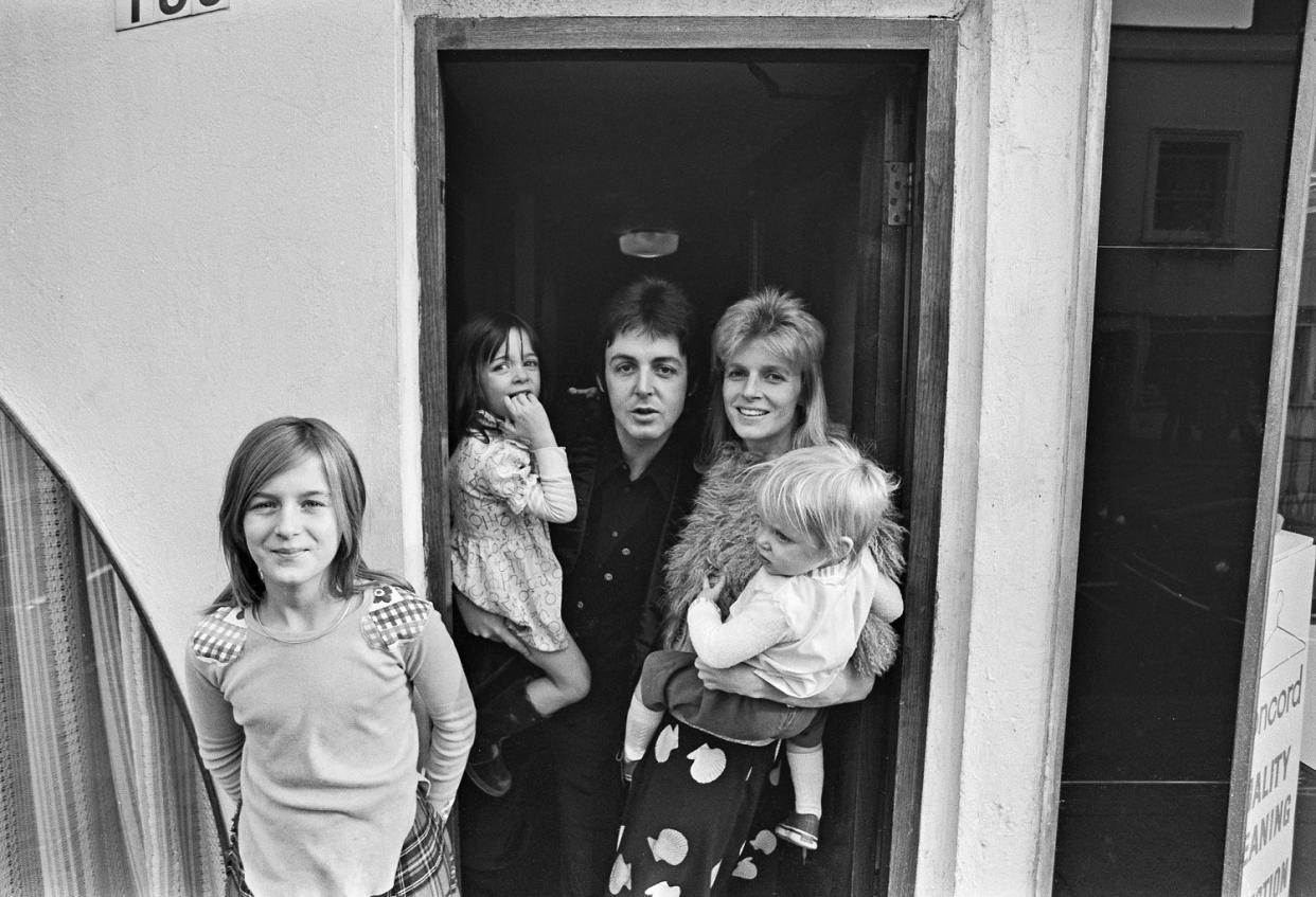 Paul McCartney and his wife Linda McCartney with their daughters Heather, Mary, and Stella. (Ronald Dumont / Getty Images)
