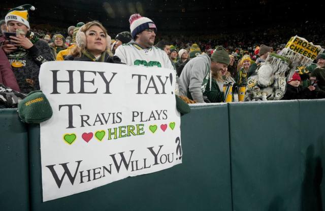 Taylor Swift spotted at Lambeau Field during Sunday's game