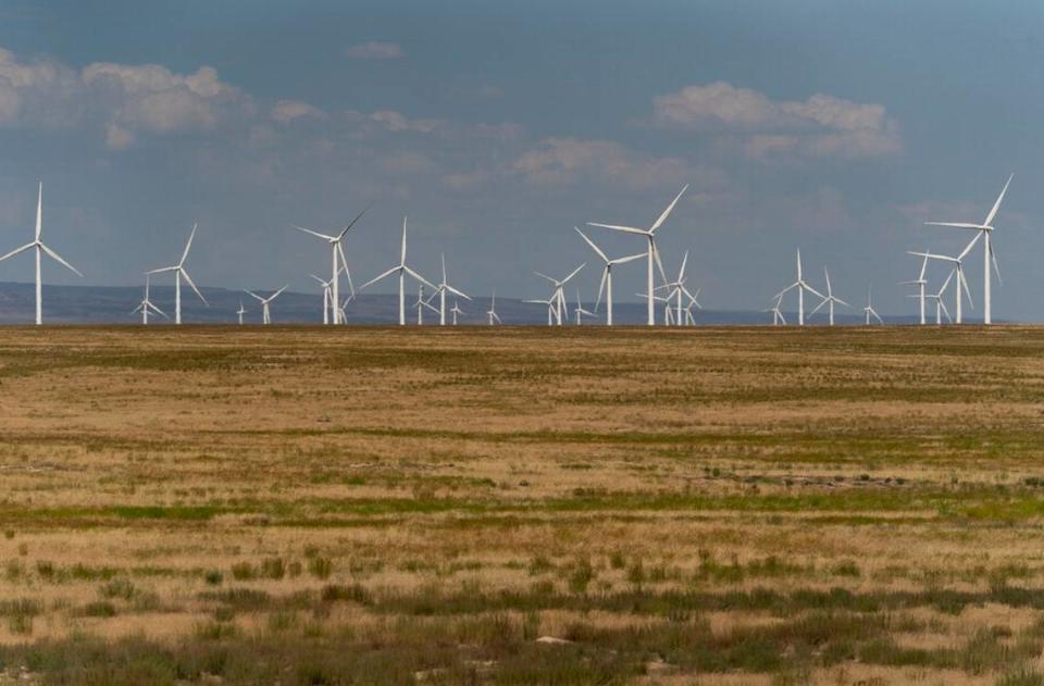 Wind turbines are seen from Interstate 84 near Hammett. The Lava Ridge wind farm project, proposed by Magic Valley Energy, would place up to 400 wind turbines up to 740 feet tall within the view of Minidoka National Historic Site. Lindsey Wasson/AP