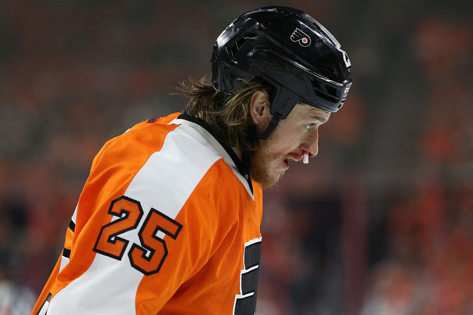 PHILADELPHIA, PA - APRIL 24: Ryan White #25 of the Philadelphia Flyers looks on against the Washington Capitals during the second period in Game Six of the Eastern Conference Quarterfinals during the 2016 NHL Stanley Cup Playoffs at Wells Fargo Center on April 24, 2016 in Philadelphia, Pennsylvania. (Photo by Patrick Smith/Getty Images)