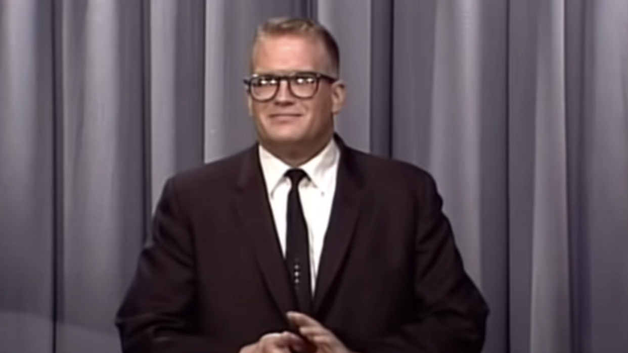  Drew Carey's standup debut on The Tonight Show Starring Johnny Carson. 