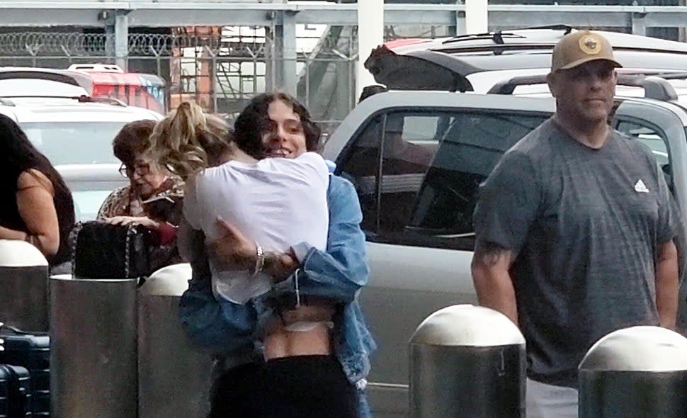 Lily Rose Depp, Danielle Balbuena, 070 Shake