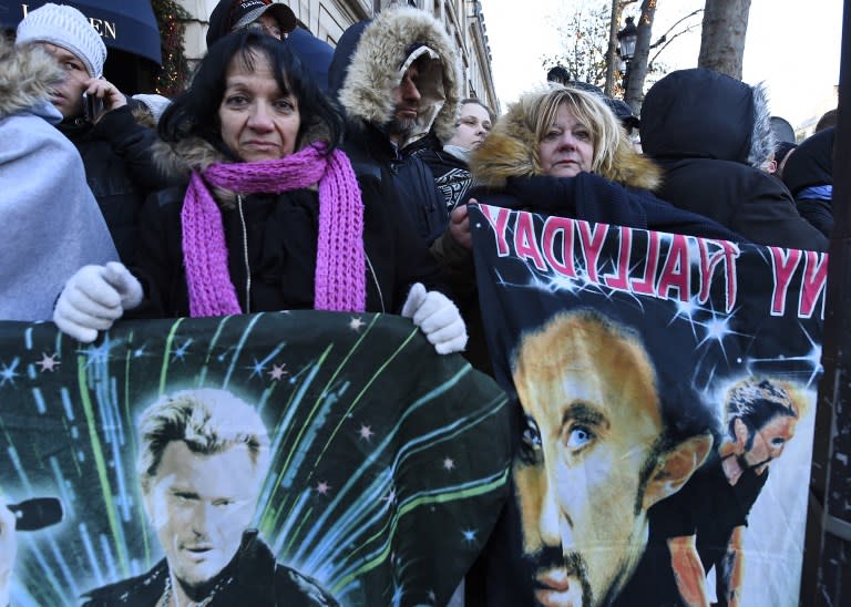 Les fans en nombre pour l’hommage populaire à Johnny Hallyday