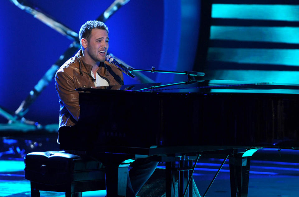 Matt Giraud performs "Human Nature" by Michael Jackson on "American Idol."