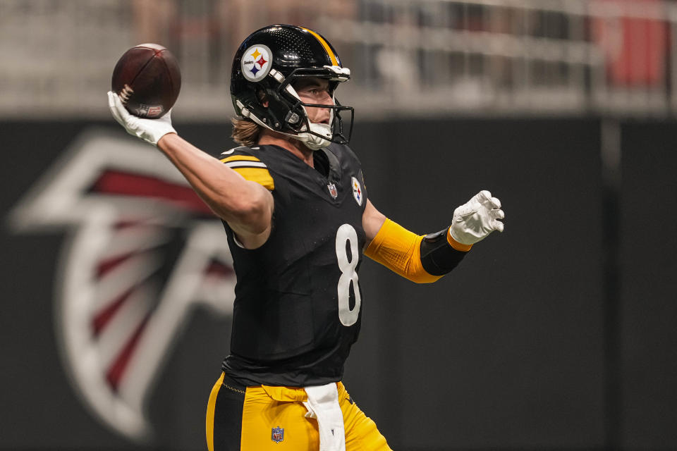 Aug 24, 2023; Atlanta, Georgia, USA; Pittsburgh Steelers quarterback Kenny Pickett (8) passes the ball against the Atlanta Falcons during the first quarter at Mercedes-Benz Stadium. Mandatory Credit: Dale Zanine-USA TODAY Sports